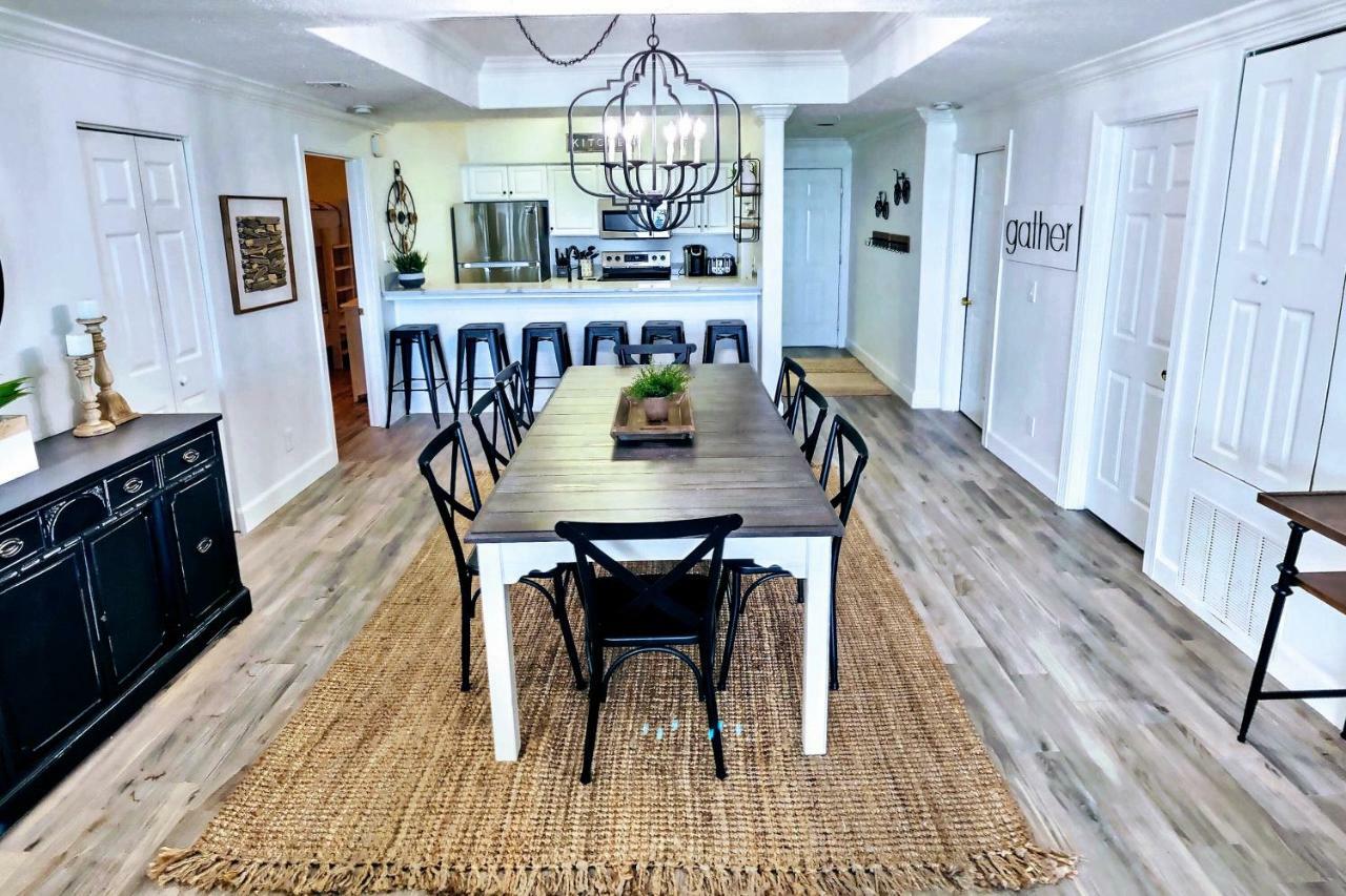 Barefoot Bliss - beachfront condo - sleeps 14 Panama City Beach Esterno foto