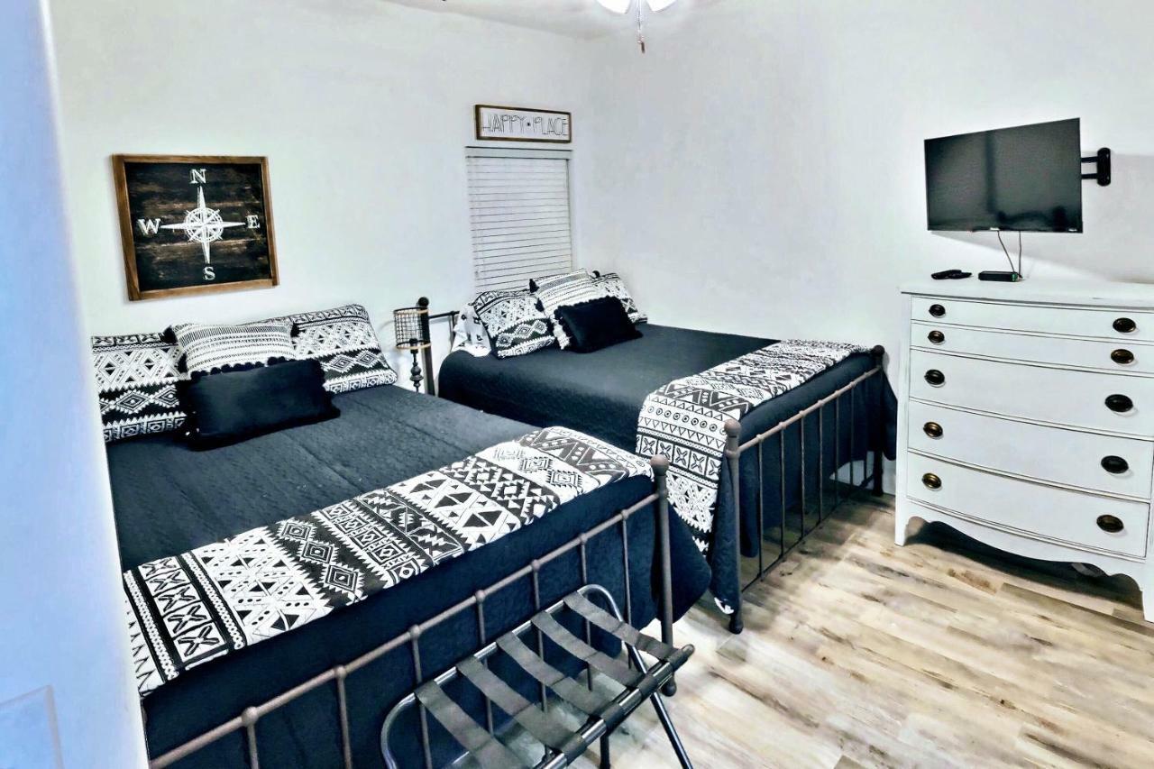 Barefoot Bliss - beachfront condo - sleeps 14 Panama City Beach Esterno foto