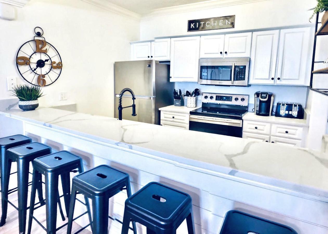 Barefoot Bliss - beachfront condo - sleeps 14 Panama City Beach Esterno foto