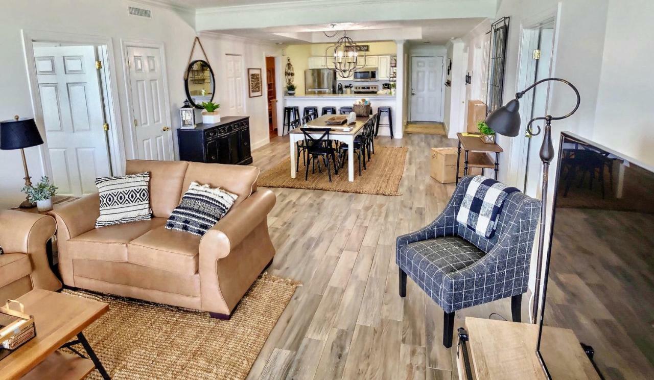 Barefoot Bliss - beachfront condo - sleeps 14 Panama City Beach Esterno foto