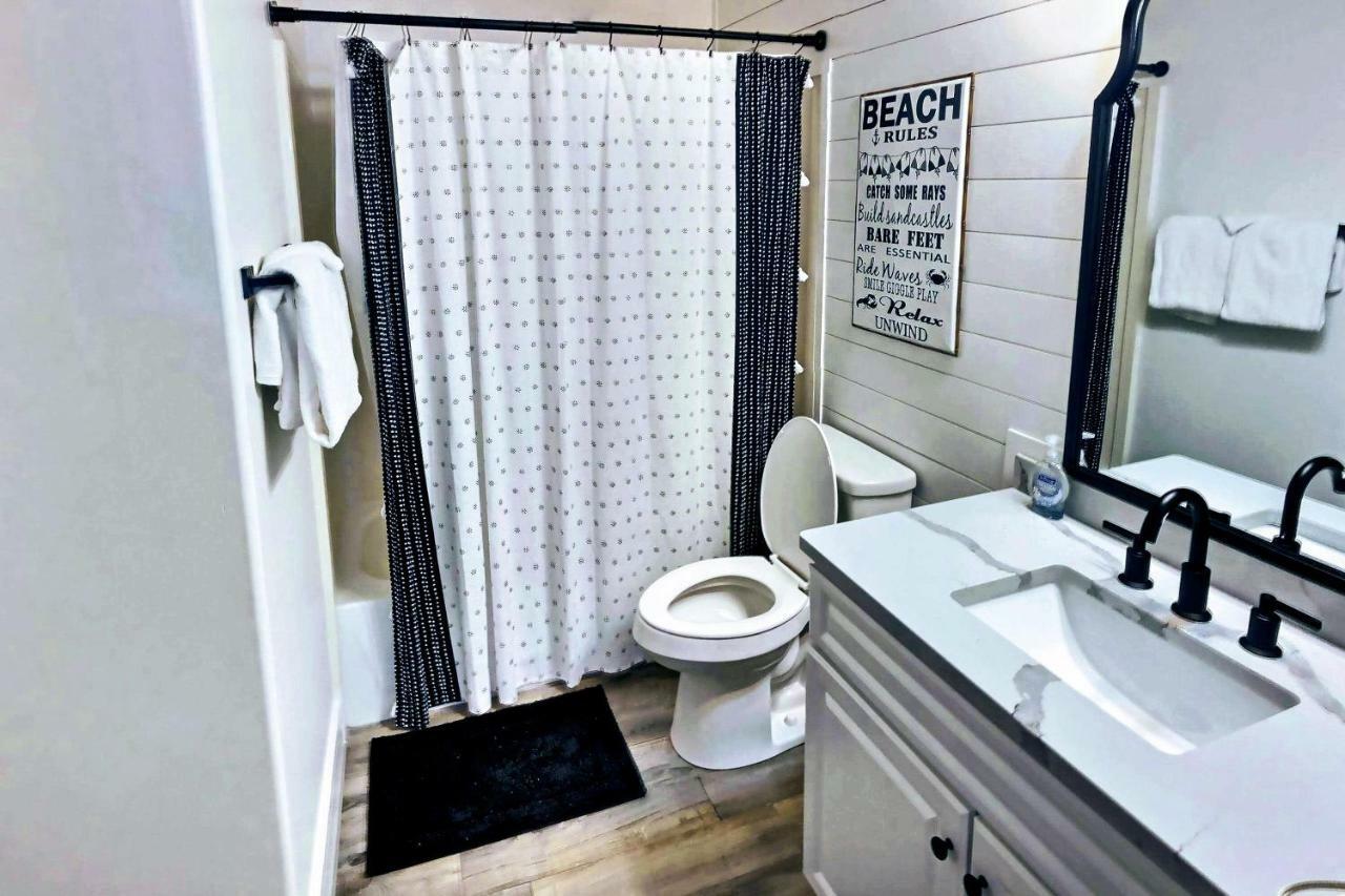 Barefoot Bliss - beachfront condo - sleeps 14 Panama City Beach Esterno foto
